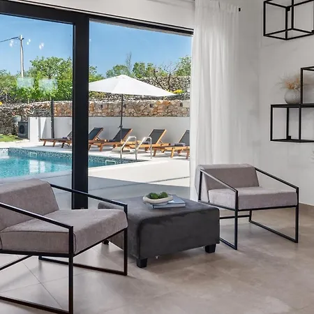 Villa Modern M30 With Private Pool, 3 En-suite Bedrooms
