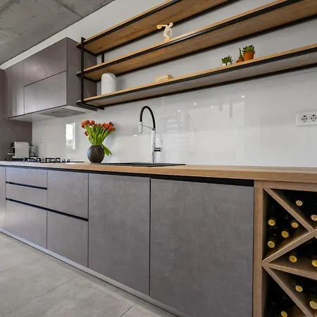 Modern M30 With Private Pool, 3 En-suite Bedrooms Villa *